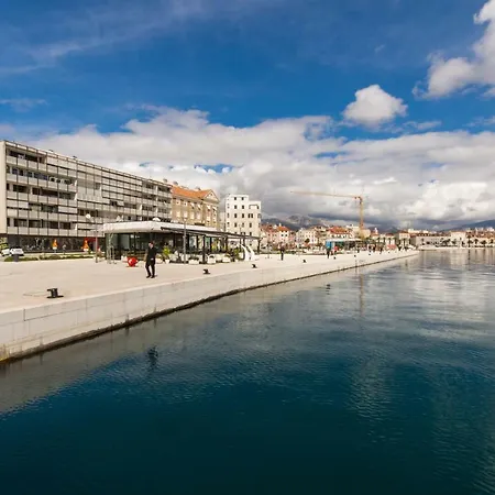 Adriatic Blue View Apartman *