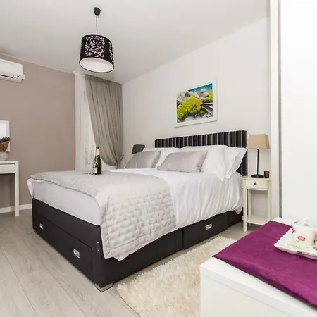 Adriatic Blue View Апартаменти